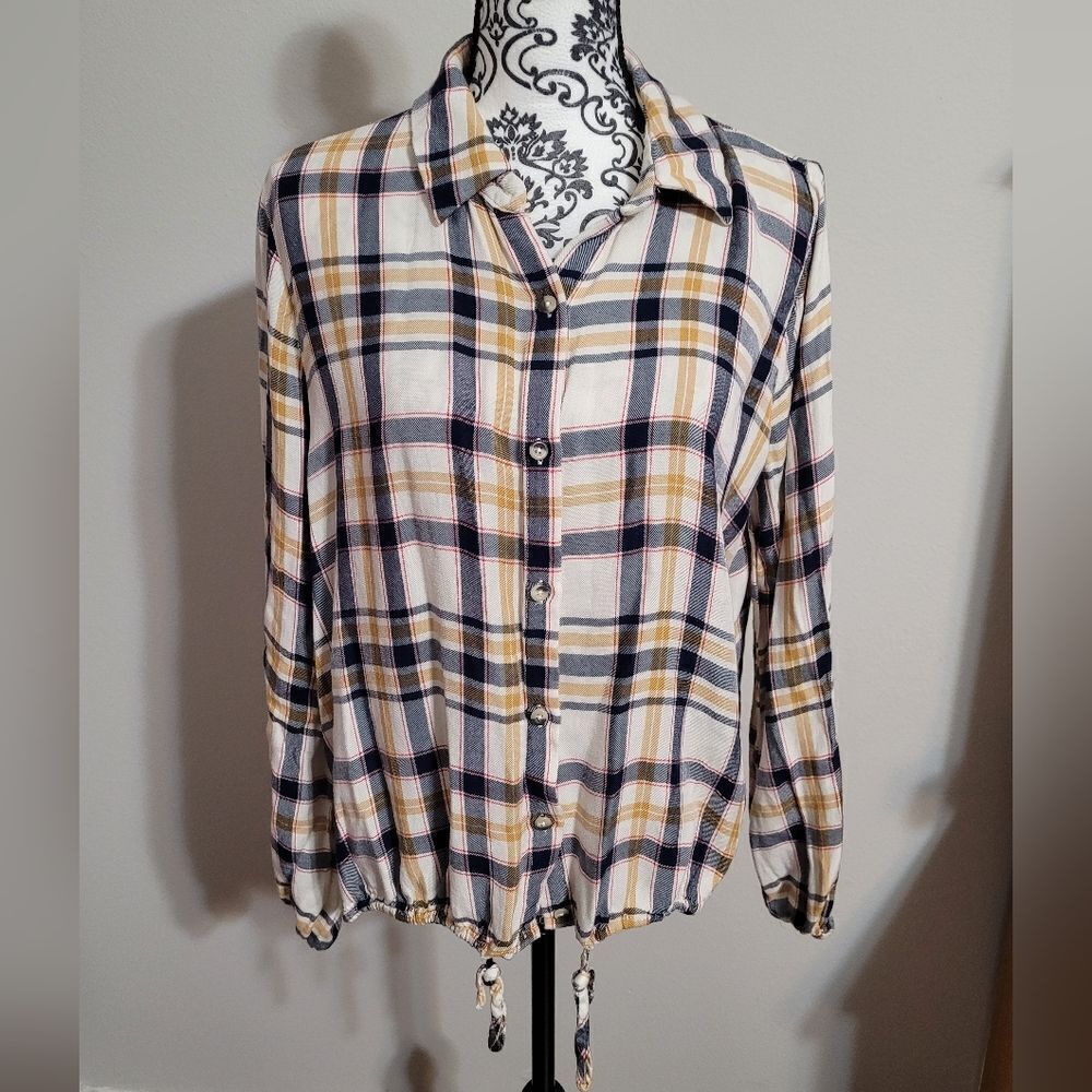 Lily White woman's plaid tie waist long sleeve button up shirt